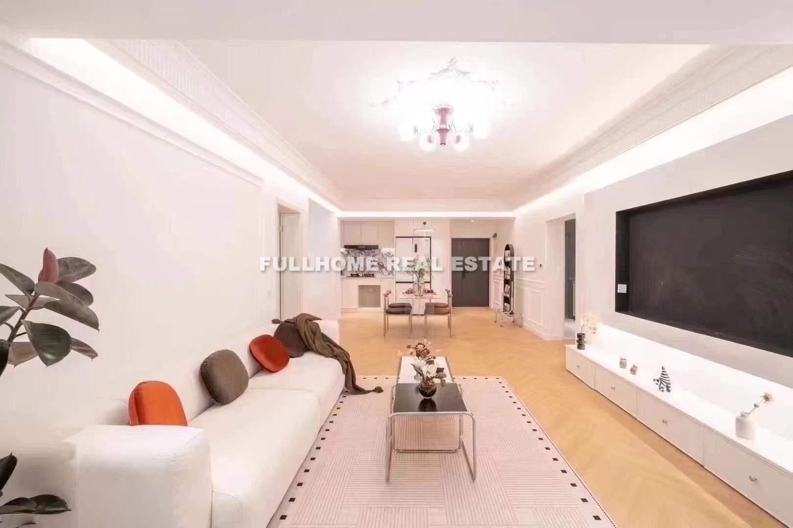 Same compound: Shi Ji Tong Le, 3 bedrooms in Shanghai