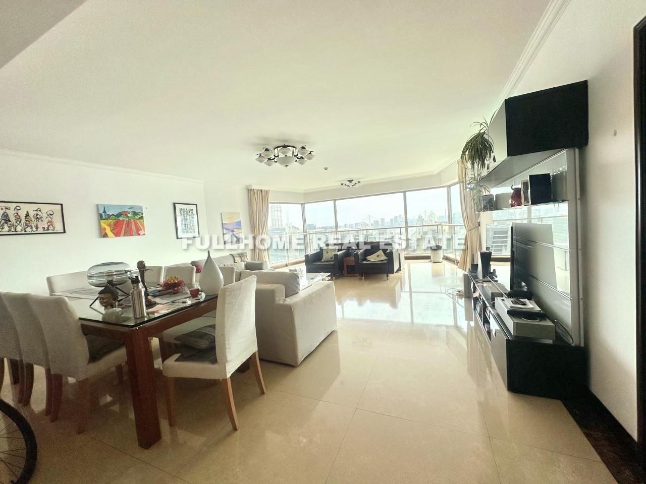Shimao Riviera Garden - 4 bedroom apartment in Shanghai, Lujiazui, Pudong