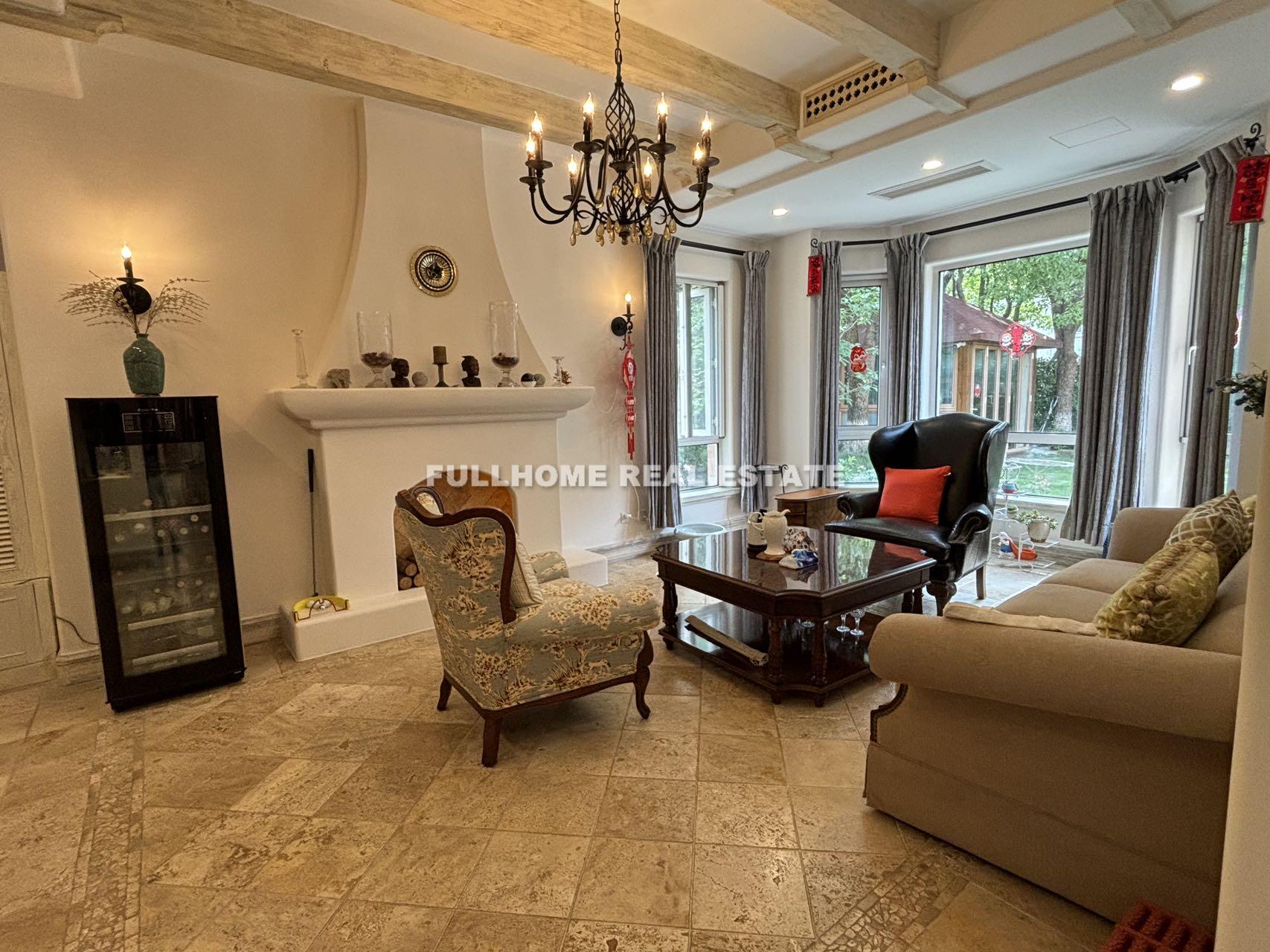 Similar property: Le Chambord, 4 bedrooms, 337 sqm in Shanghai
