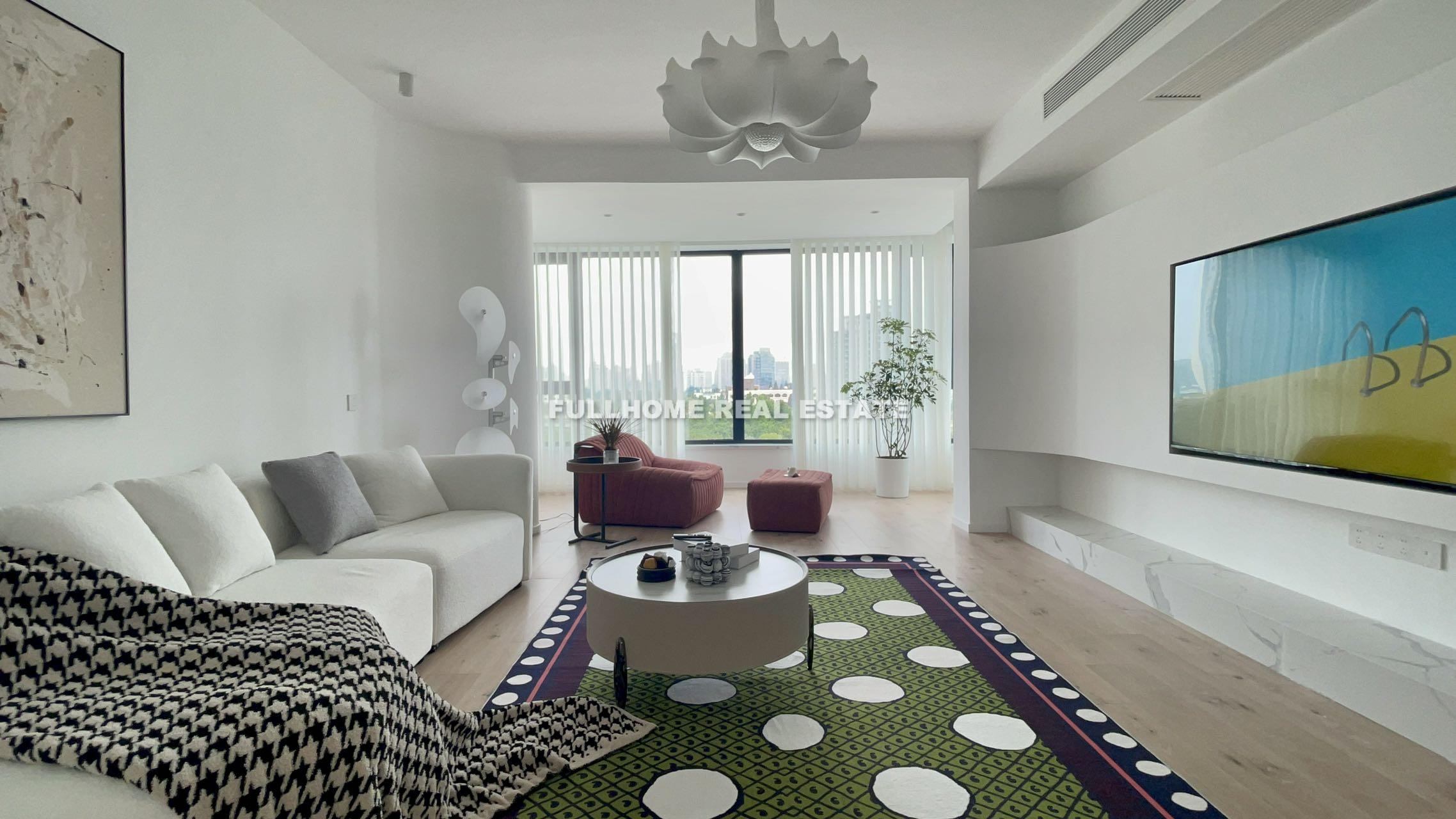 Similar property: Top Of City, 3 bedrooms, 165 sqm in Shanghai