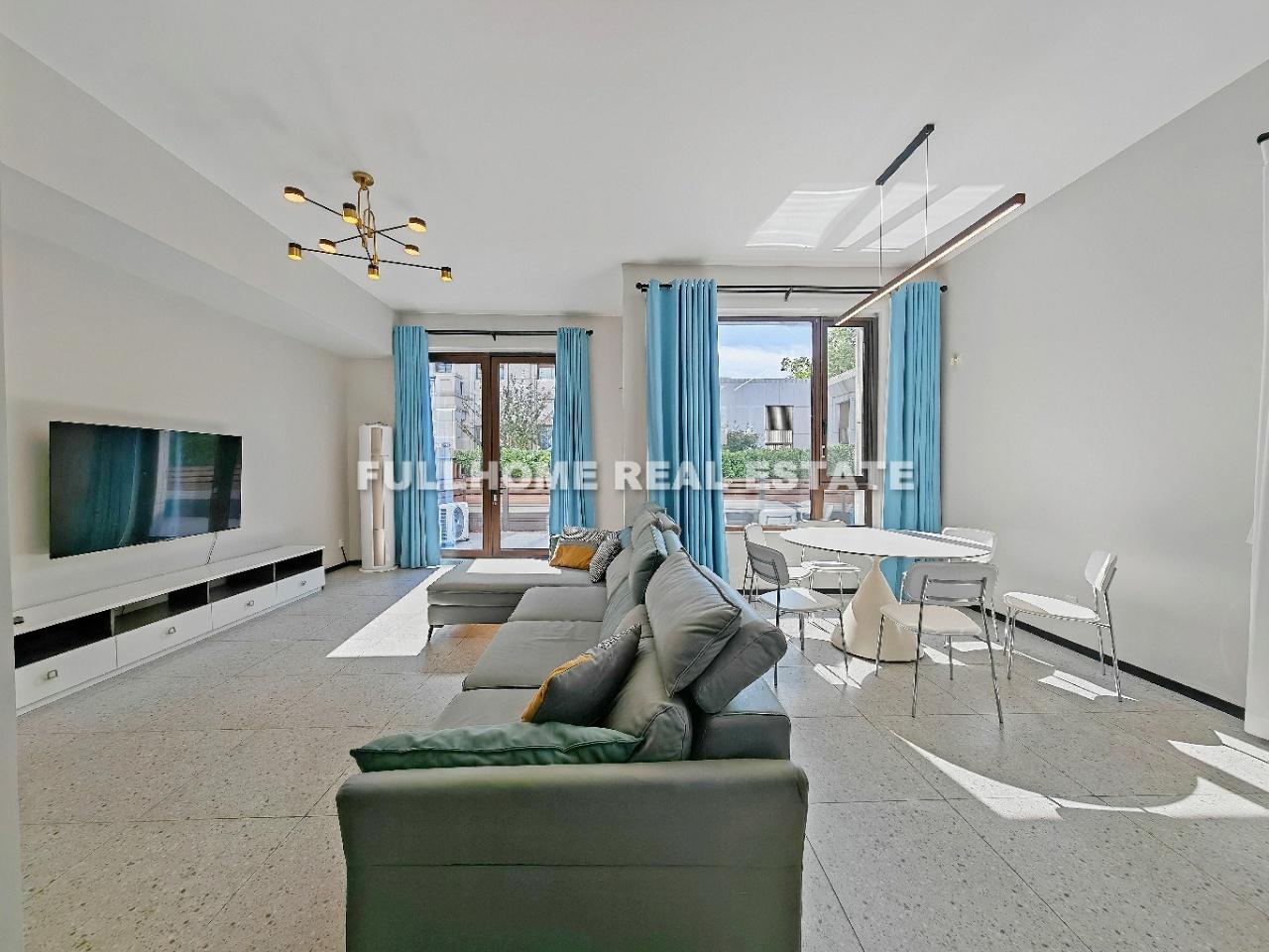 Similar property: GLORIOUS CLASSIC, 3 bedrooms, 229 sqm in Shanghai