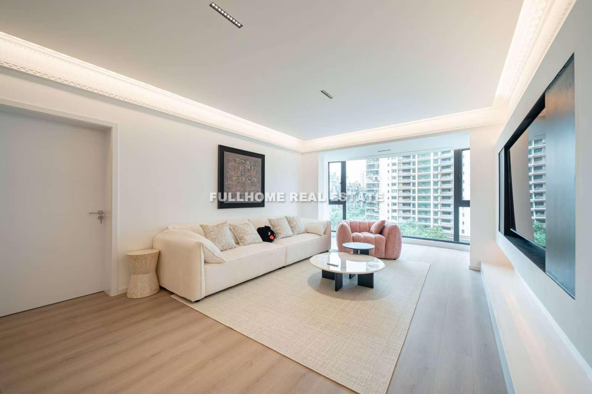 Similar property: Zhong Yuan Liang Wan Cheng, 3 bedrooms, 170 sqm in Shanghai