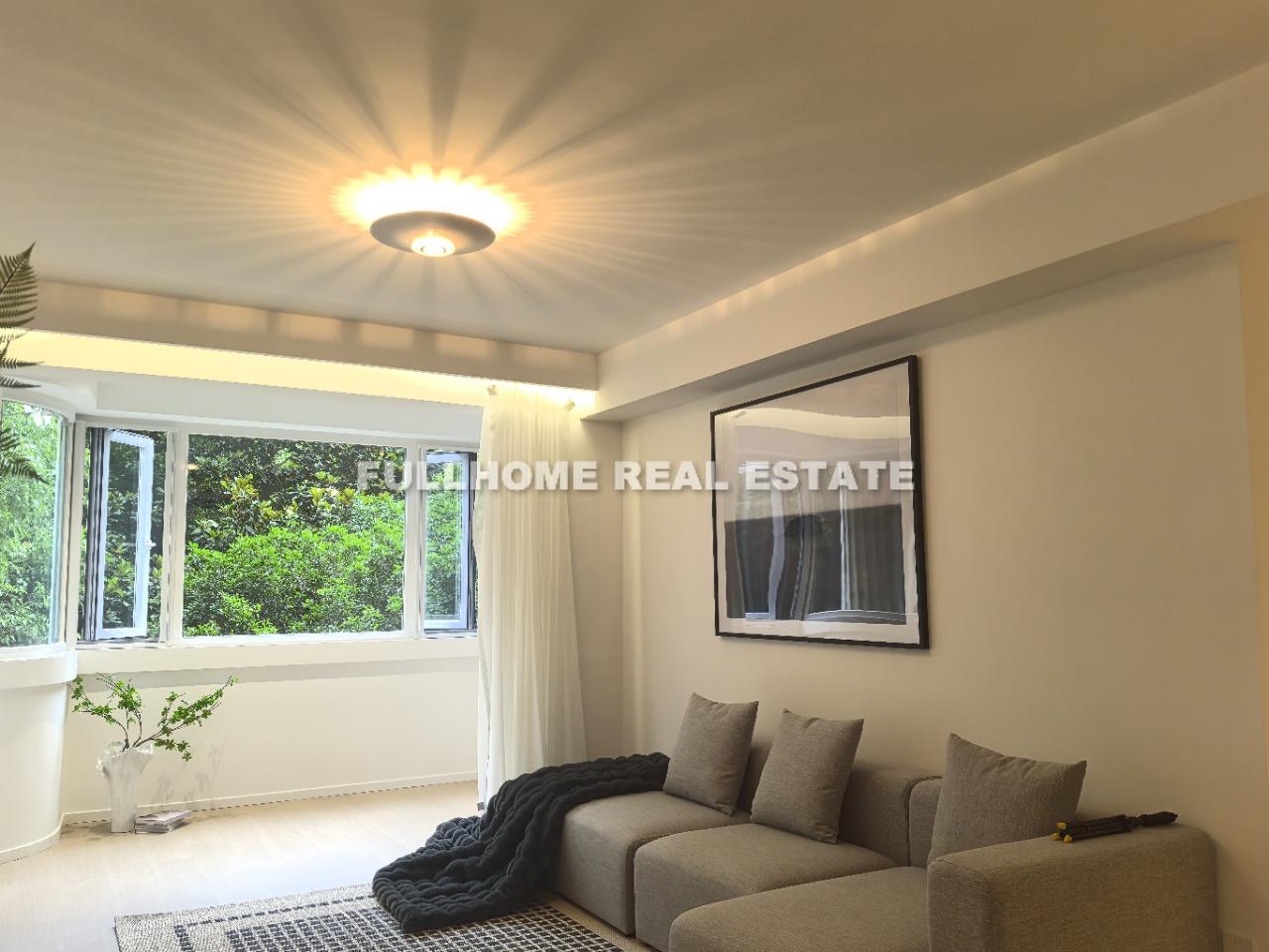 Same compound: Mandarine City, 3 bedrooms in Shanghai