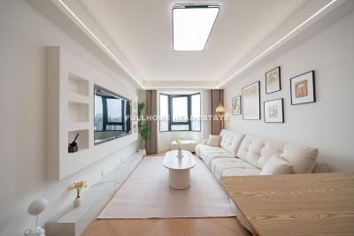 Same compound: Huading Plaza, 1 bedrooms in Shanghai