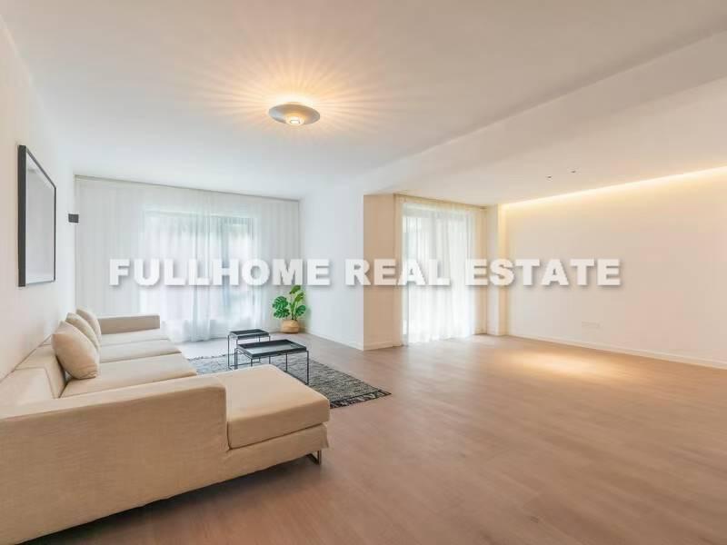 Oriental Garden - 3 bedroom apartment in Shanghai, FFC, Downtown