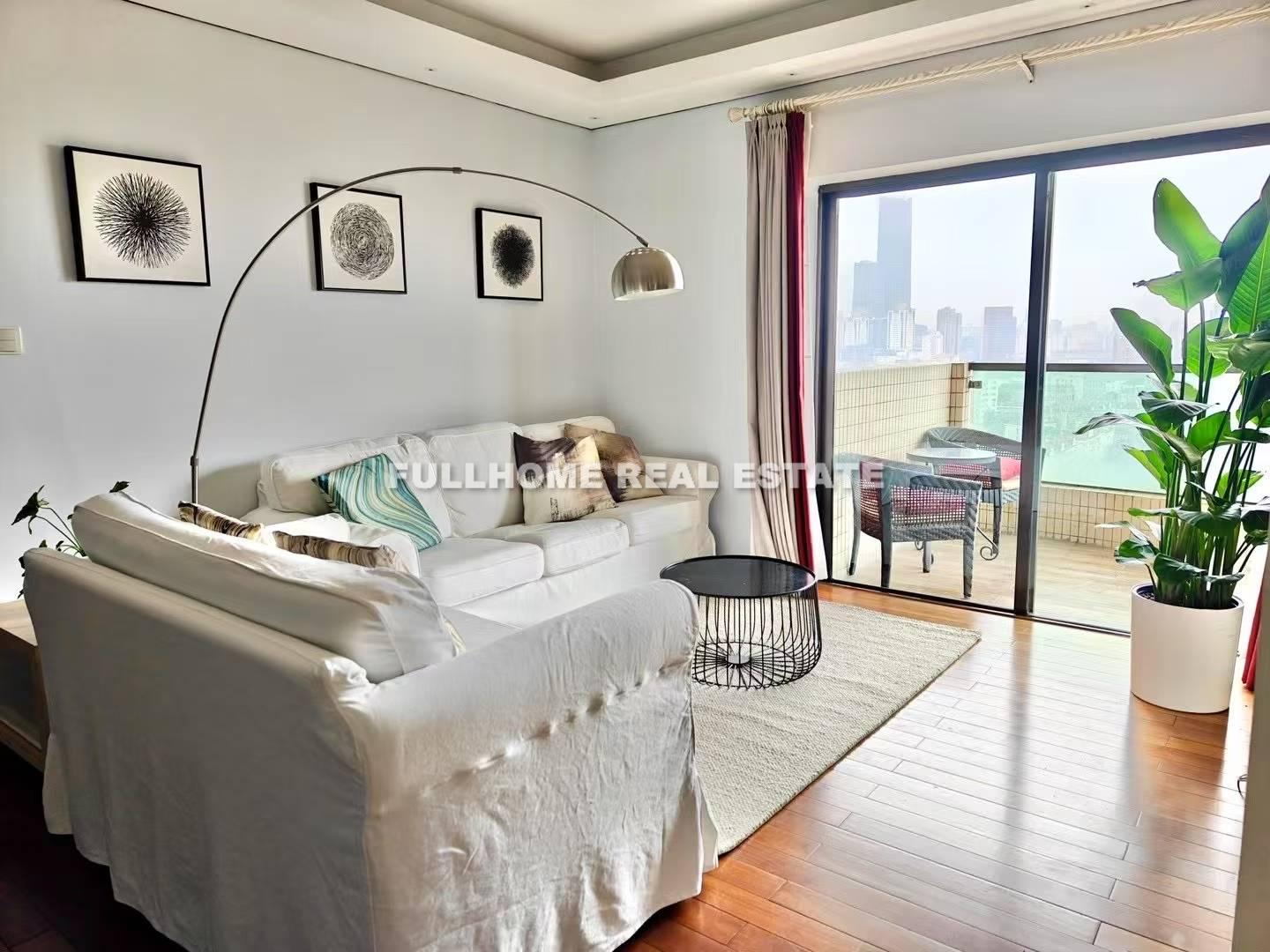 Same compound: Ambassy Court, 1 bedrooms in Shanghai