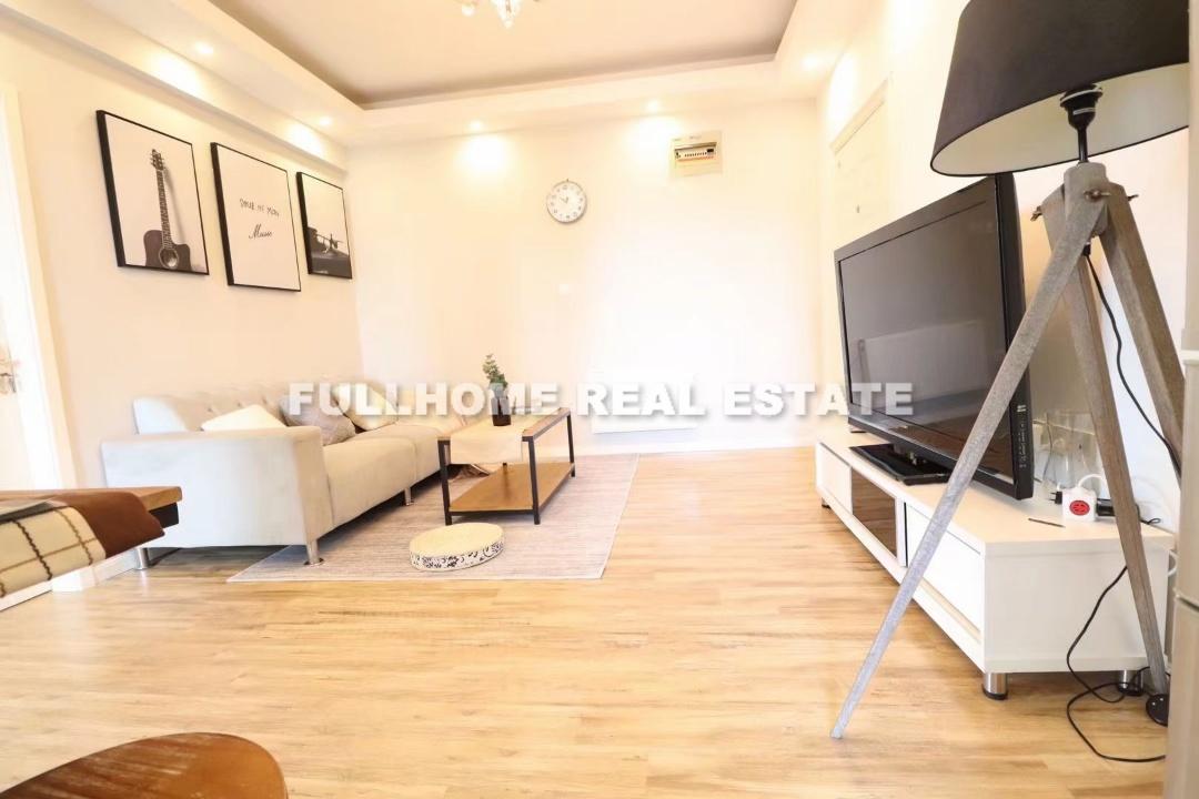 Same compound: Jiaozhou Apartment, 2 bedrooms in Shanghai