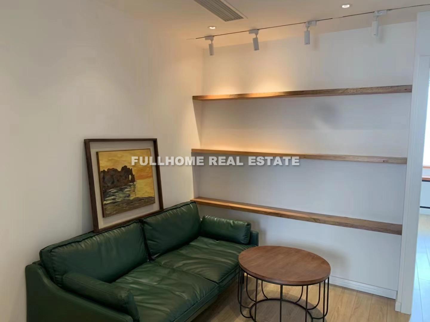 Lane 1-300 Ruijin 2nd Road Old House - 1 bedroom apartment in Shanghai, Xintiandi, Downtown