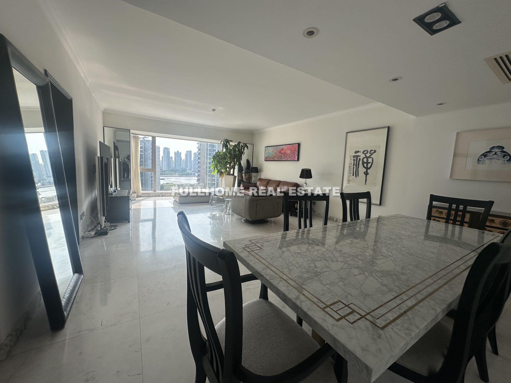 Shimao Riviera Garden - 3 bedroom apartment in Shanghai, Lujiazui, Pudong
