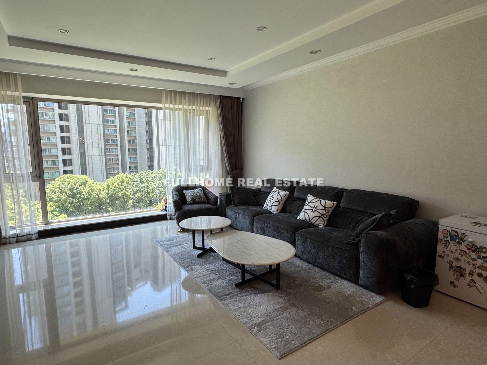 Shimao Riviera Garden - 3 bedroom apartment in Shanghai, Lujiazui, Pudong