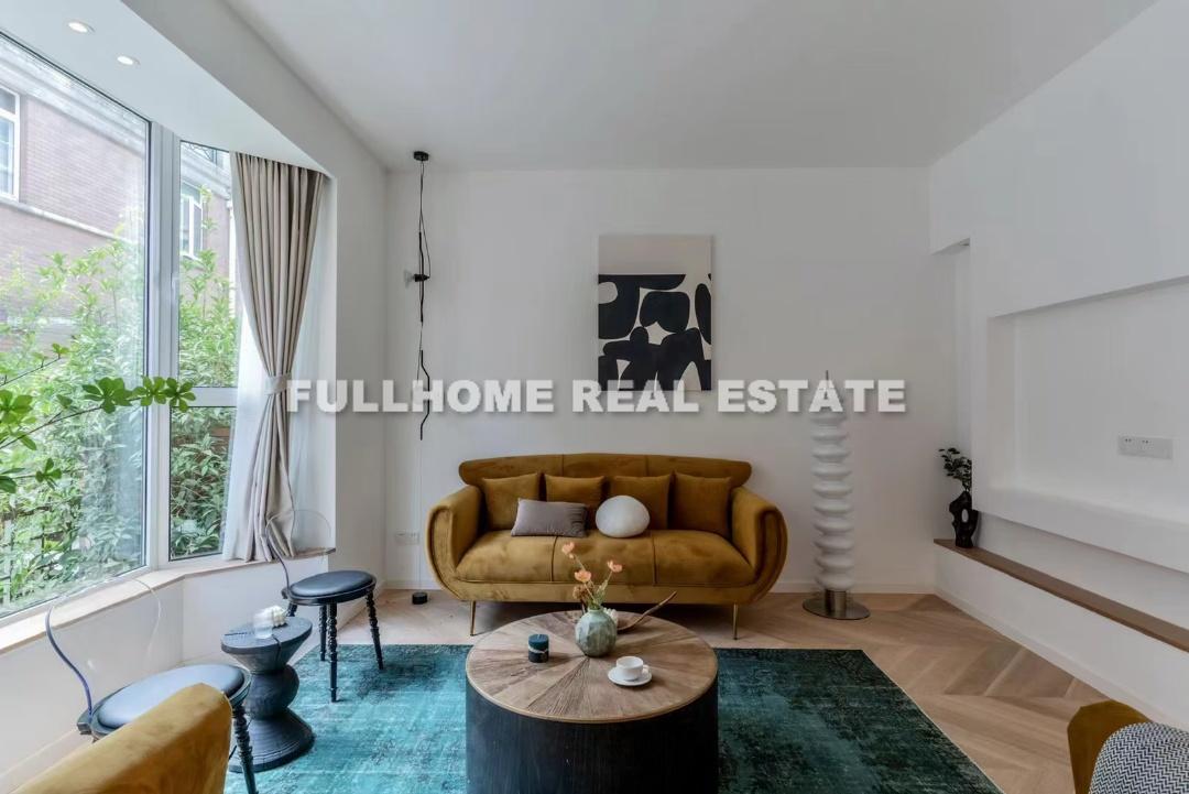 Same compound: Xin Fu Kang Li, 4 bedrooms in Shanghai