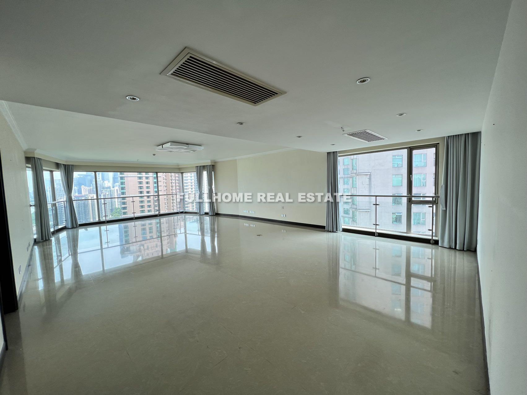 Shimao Riviera Garden - 4 bedroom apartment in Shanghai, Lujiazui, Pudong