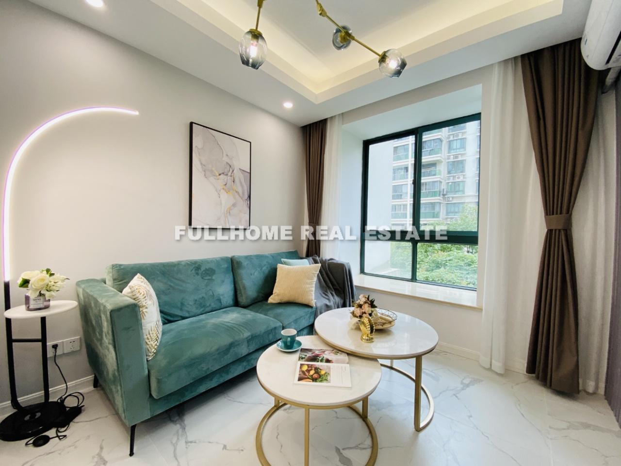 Waterfront Court - 3 bedroom apartment in Shanghai, Downtown, Downtown