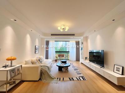 Same compound: Jewel Garden, 2 bedrooms in Shanghai