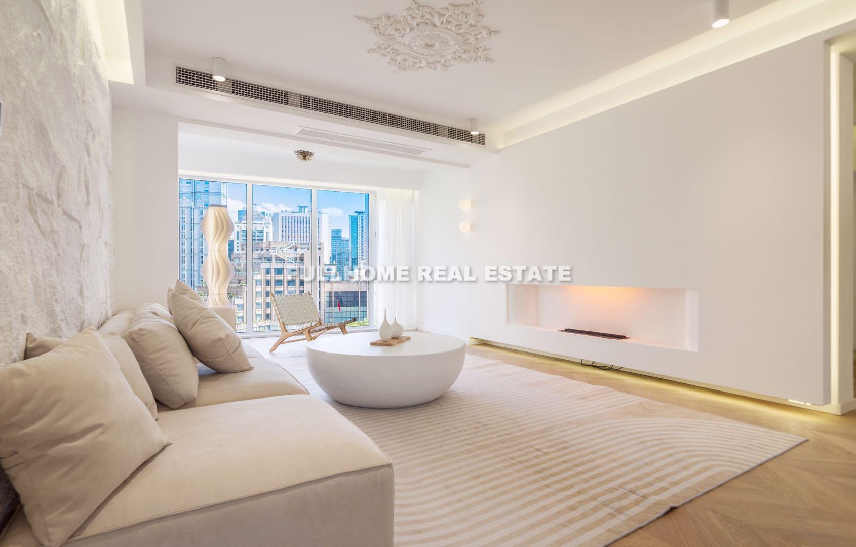Similar property: LaDoll International City, 3 bedrooms, 200 sqm in Shanghai