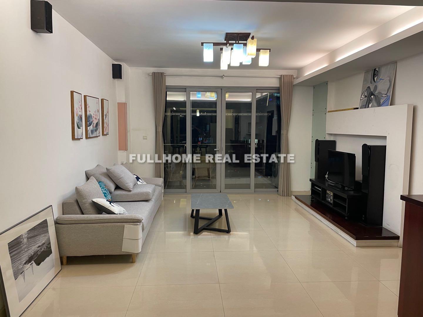 Jing An Feng Hua - 3 bedroom apartment in Shanghai, Jing An, Downtown