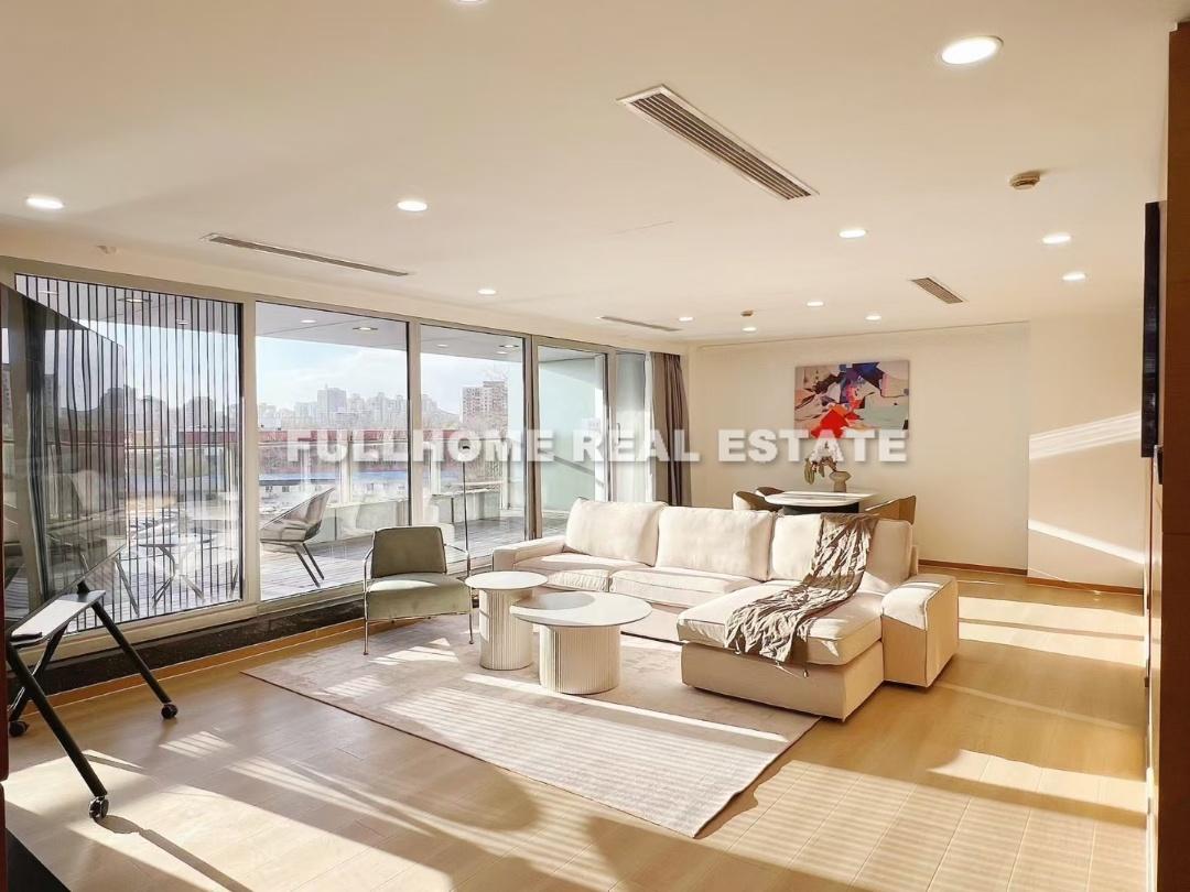 Same compound: Beijing SOHO Residence, 2 bedrooms in Beijing