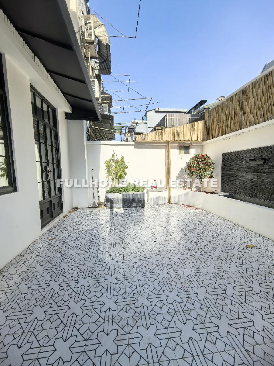 Lane 1-100 Yueyang Road Old House - Interior view 2, Shanghai rental property
