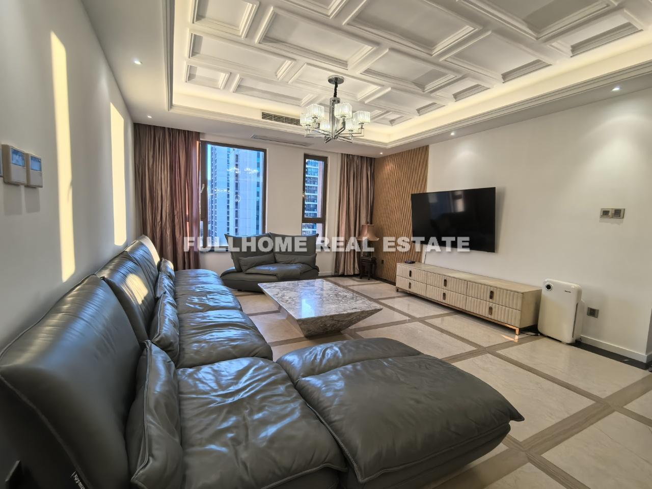 Similar property: Huangputan Garden, 4 bedrooms, 220 sqm in Shanghai