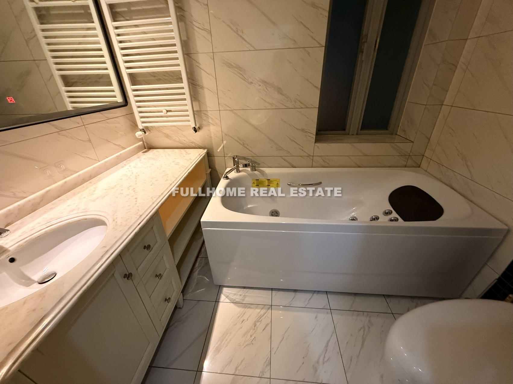 YaoJiang International Plaza - Interior view 5, Shanghai rental property