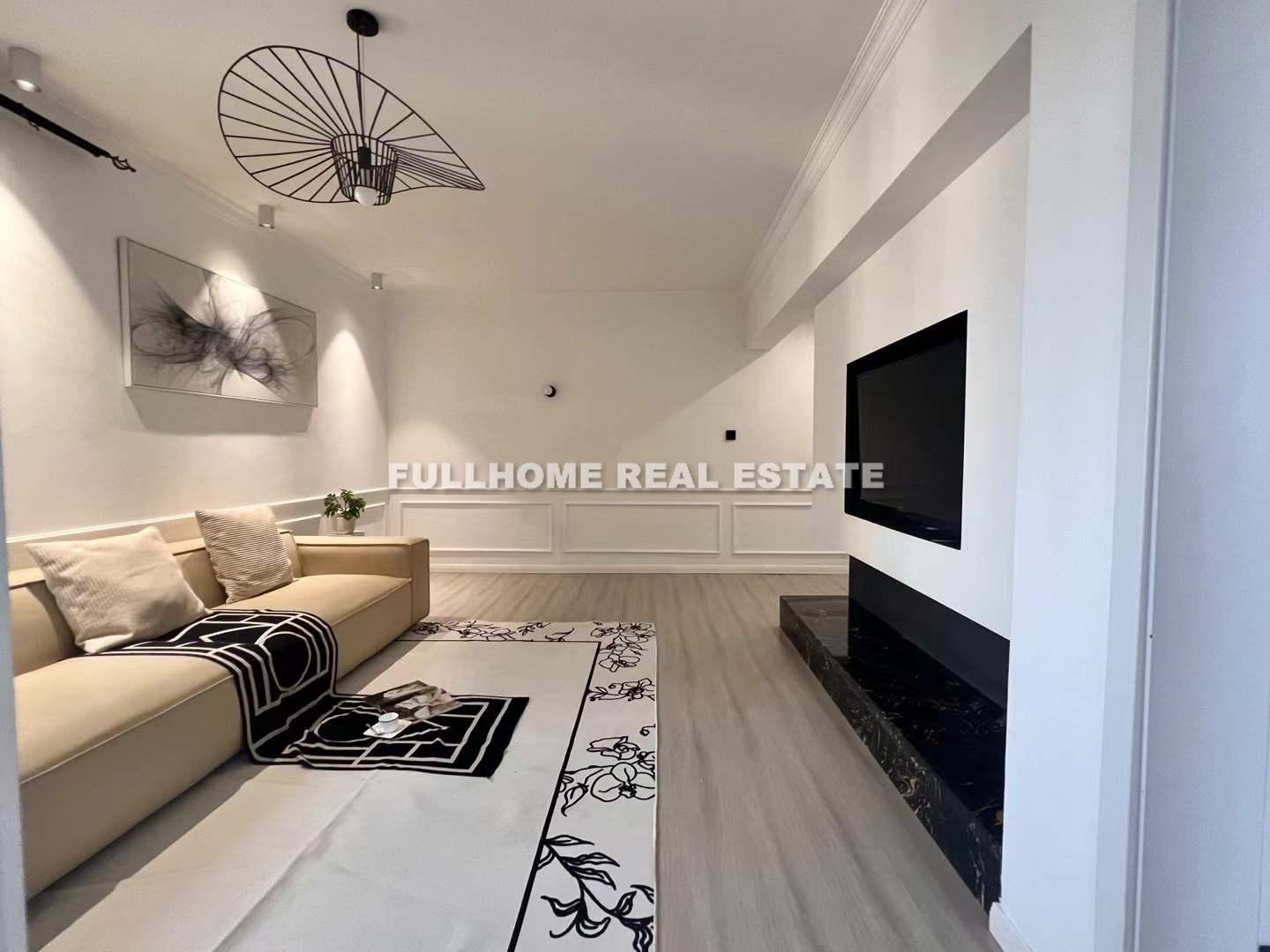 Same compound: Lane 1-1000 Wuyi Road Old House, 2 bedrooms in Shanghai