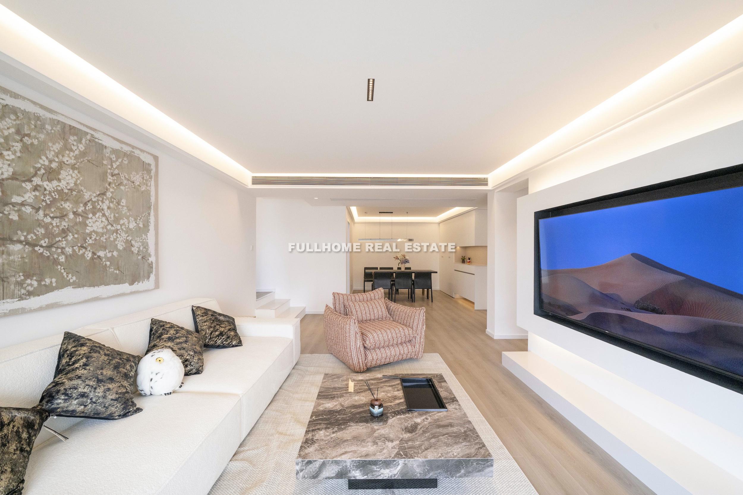 Zhong Yuan Liang Wan Cheng - 3 bedroom apartment in Shanghai, Putuo, Downtown
