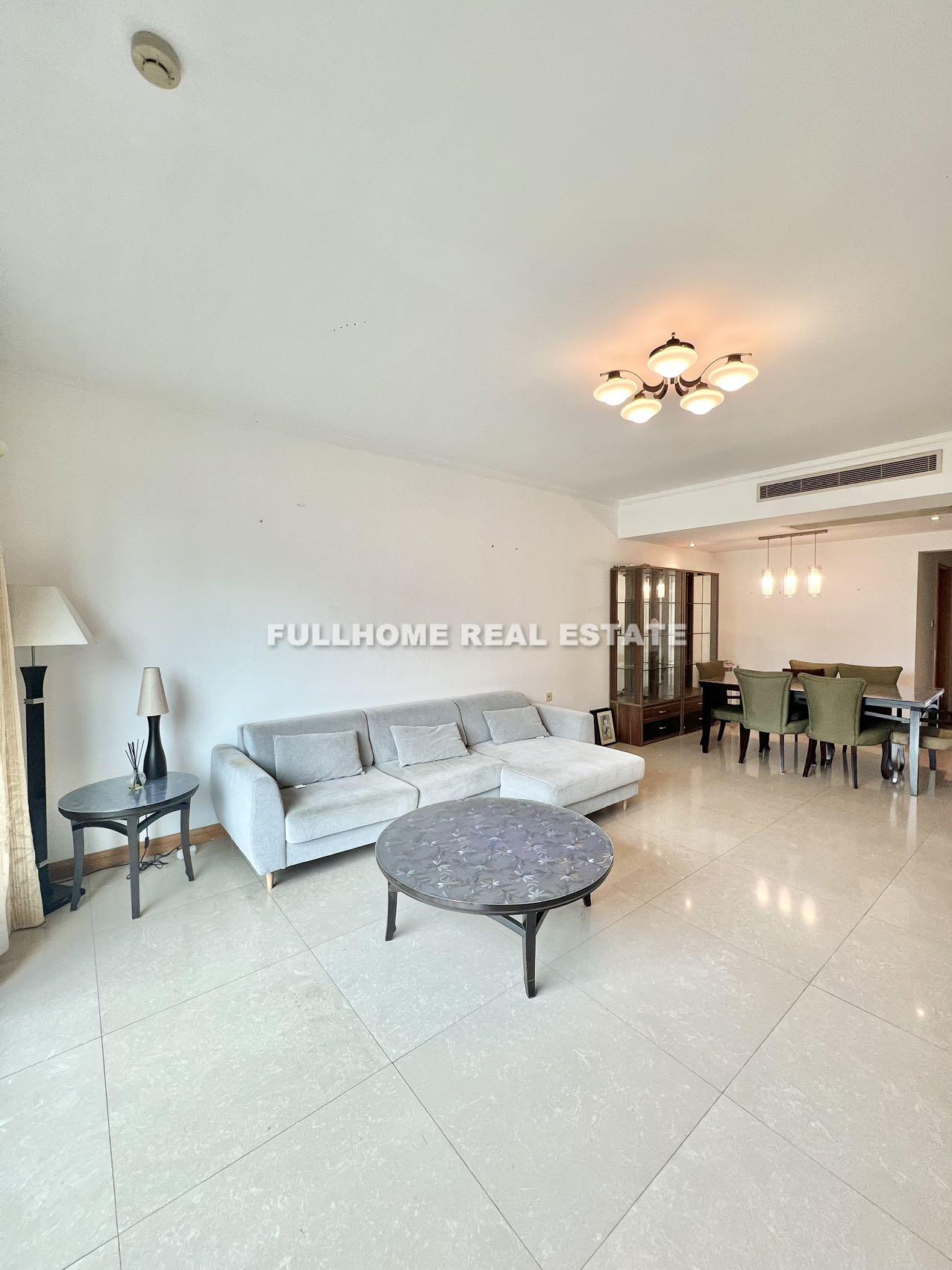Similar property: Shimao Riviera Garden, 2 bedrooms, 170 sqm in Shanghai