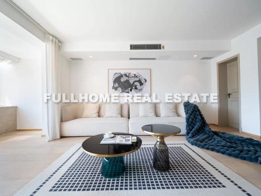 Same compound: Nianping Apartment, 3 bedrooms in Shanghai