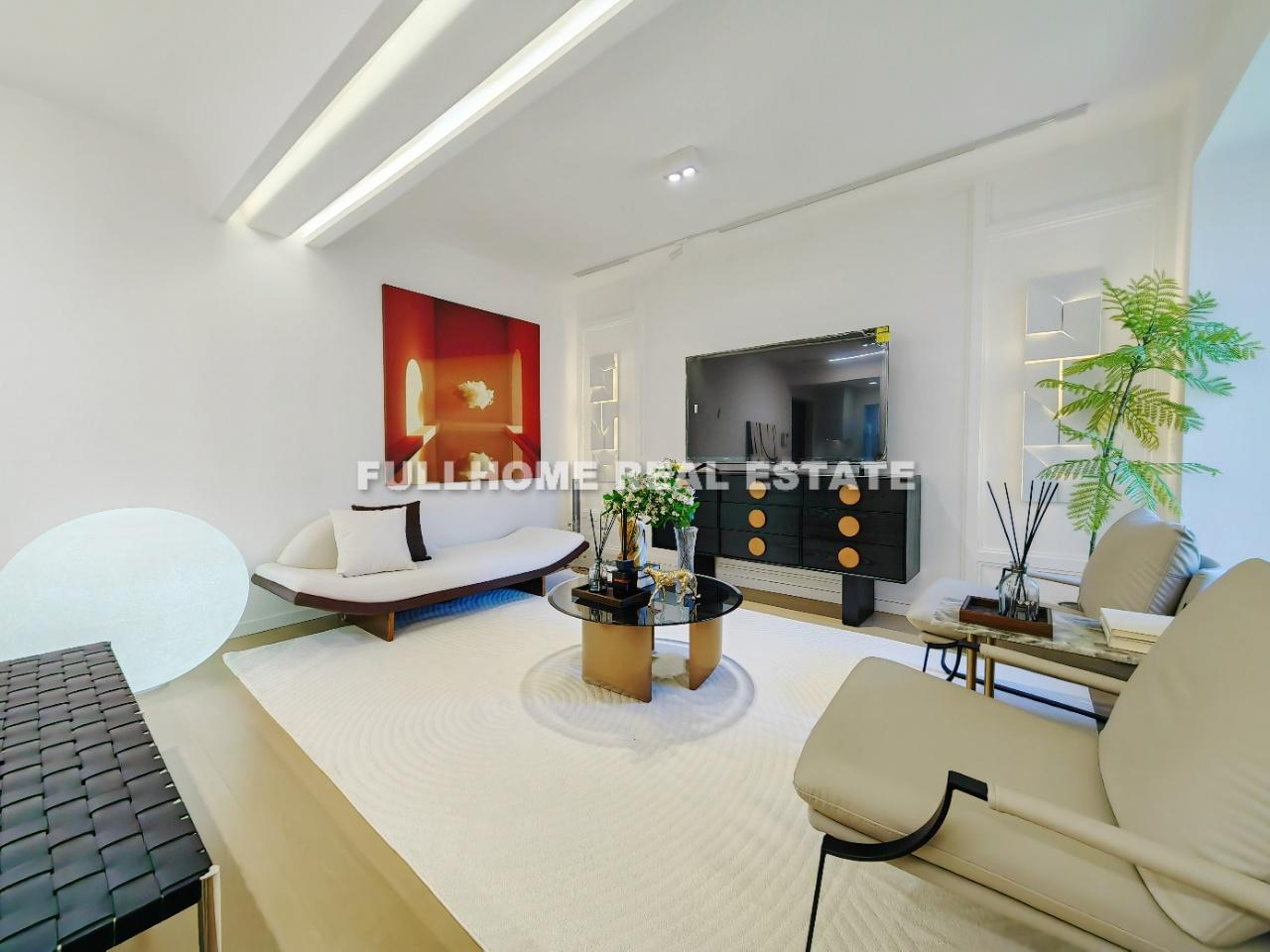 The Bund - 2 bedroom apartment in Shanghai, The Bund, Downtown