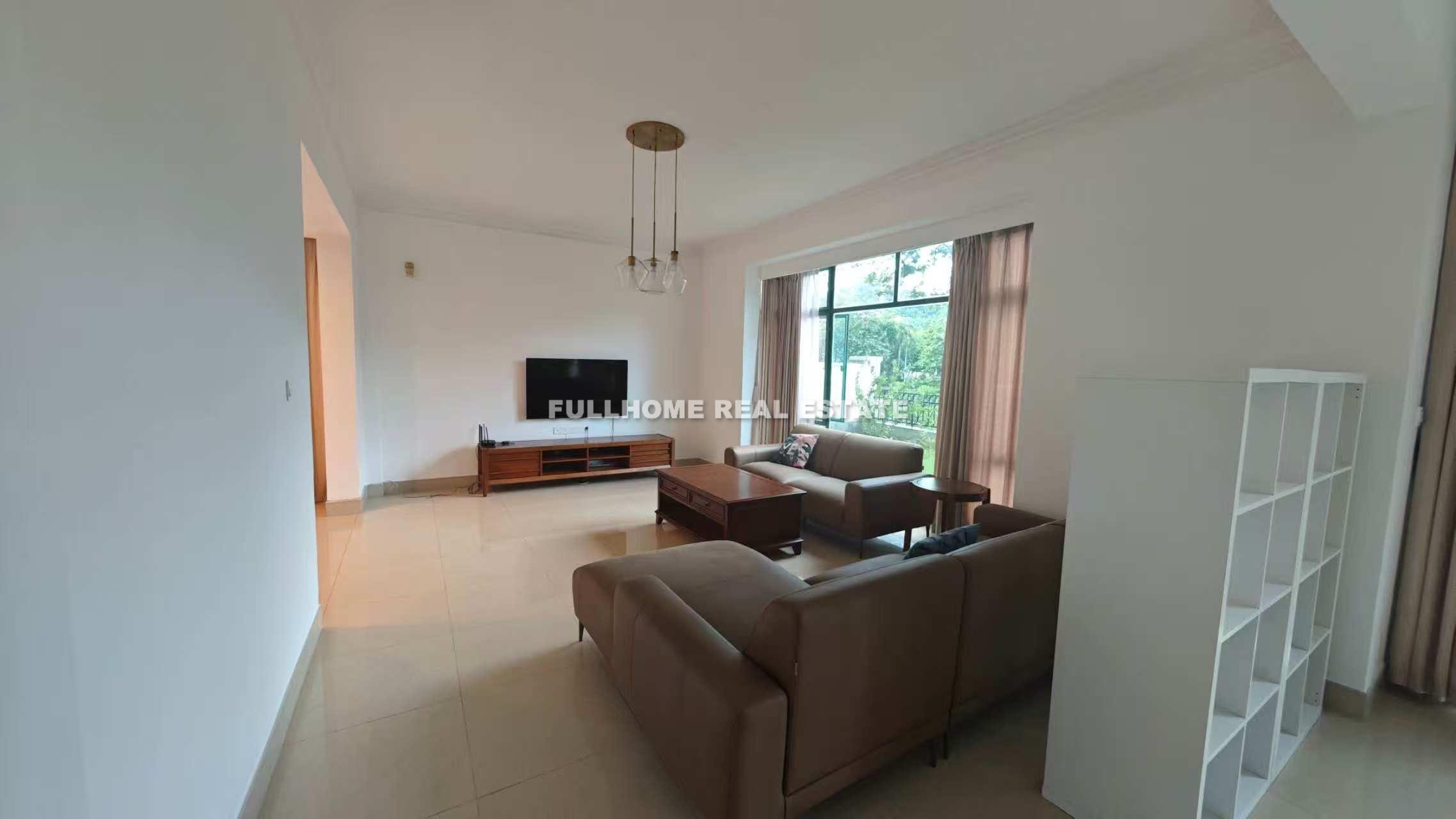 Golden Lake Garden - 4 bedroom apartment in Guangzhou, 