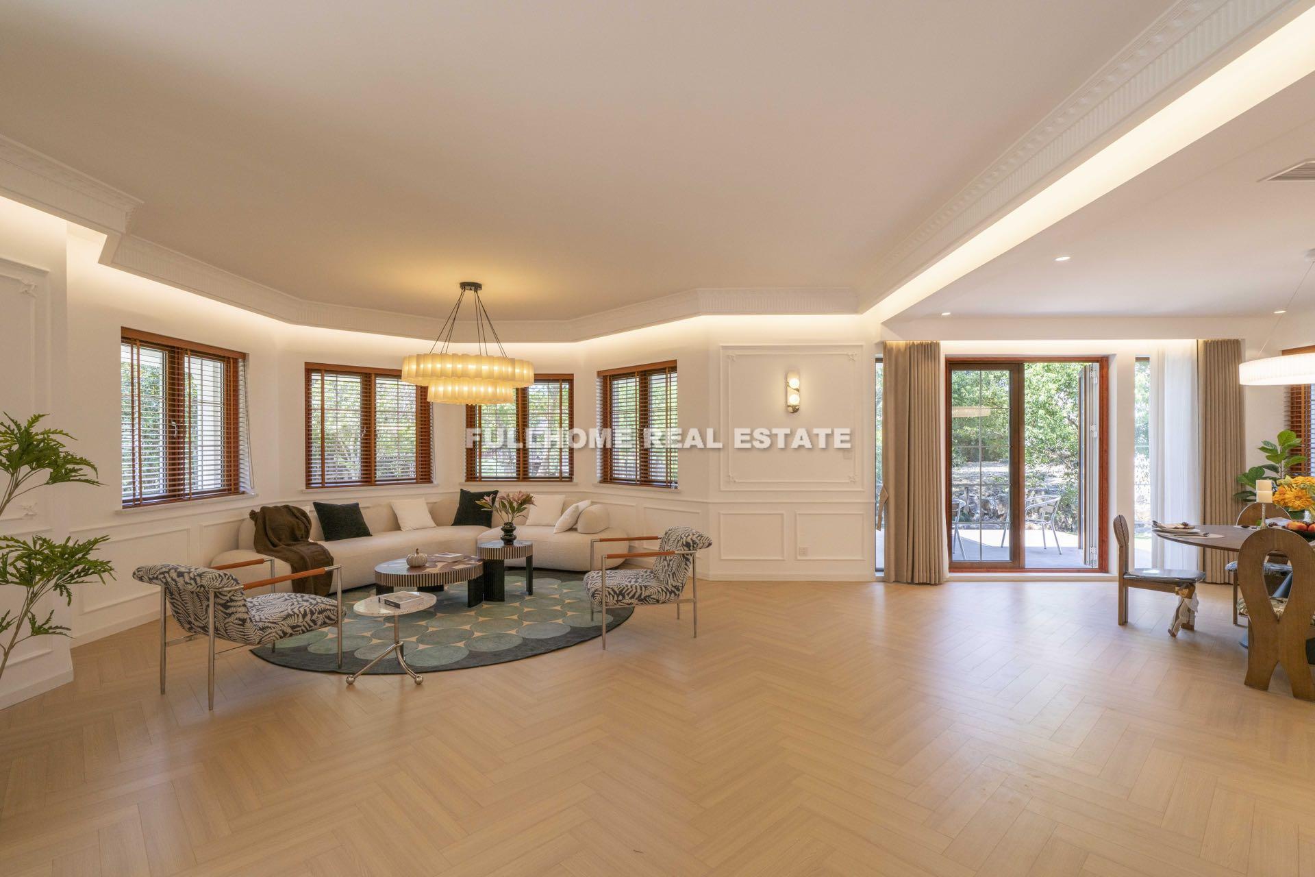 Similar property: Dahao Mountain Forest Villa, 6 bedrooms, 490 sqm in Shanghai