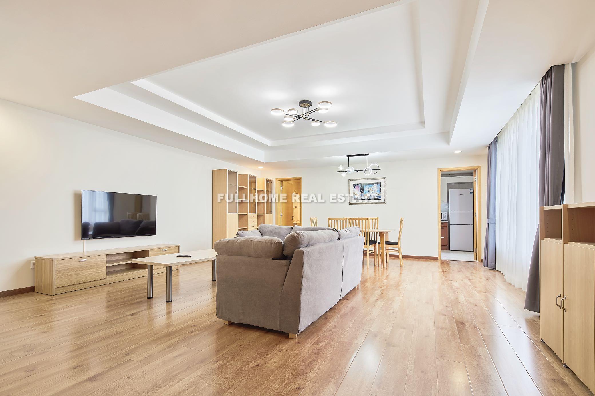 Similar property: East Lake Apartment, 2 bedrooms, 199 sqm in Beijing