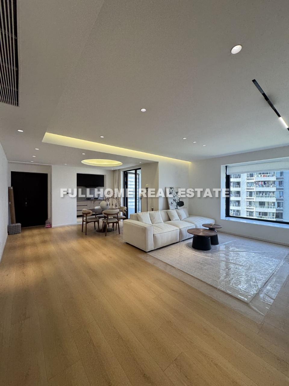 Shanghai Dynasty Garden - 4 bedroom apartment in Shanghai, Xintiandi, Downtown