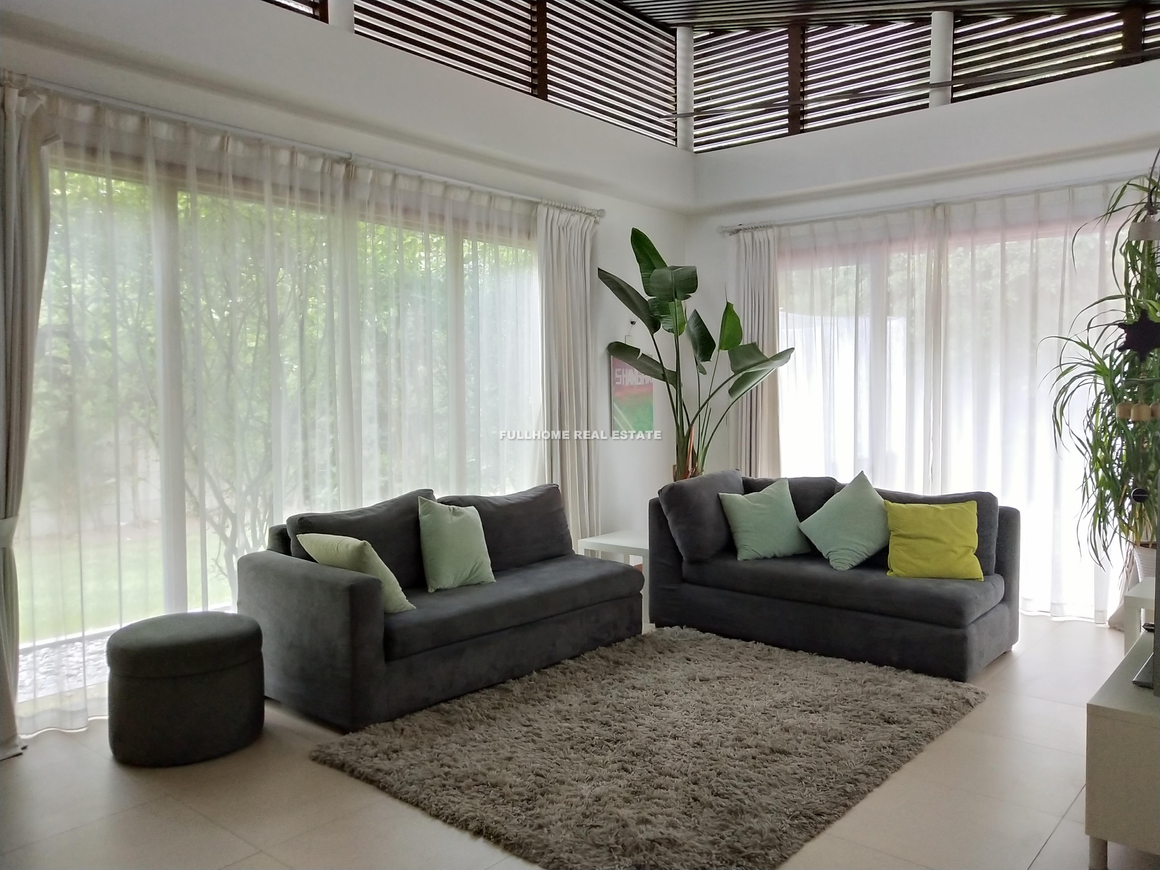 Similar property: Lakeside Ville, 4 bedrooms, 270 sqm in Shanghai