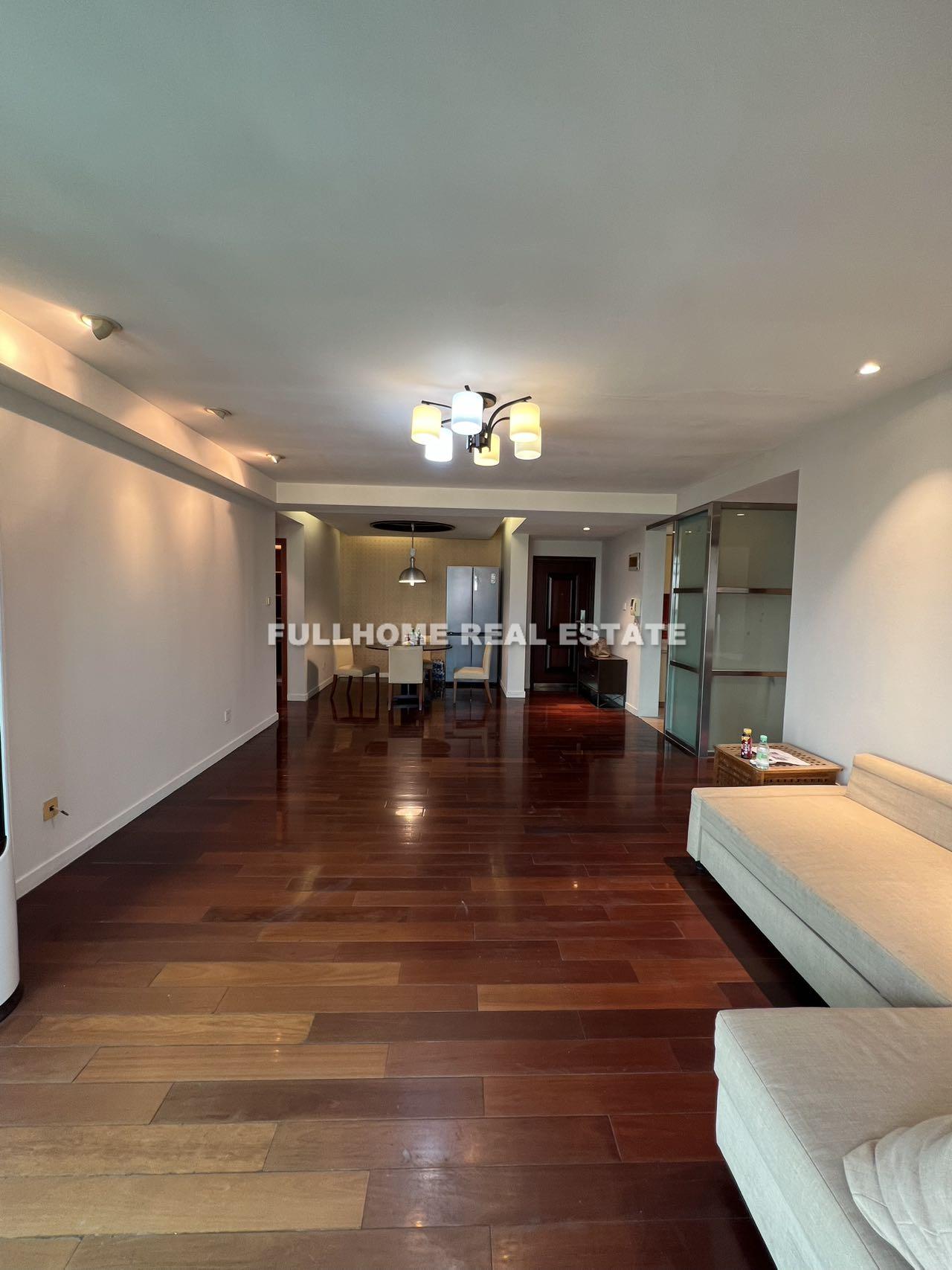 Dahua River Garden - 3 bedroom apartment in Shanghai, Putuo, Downtown