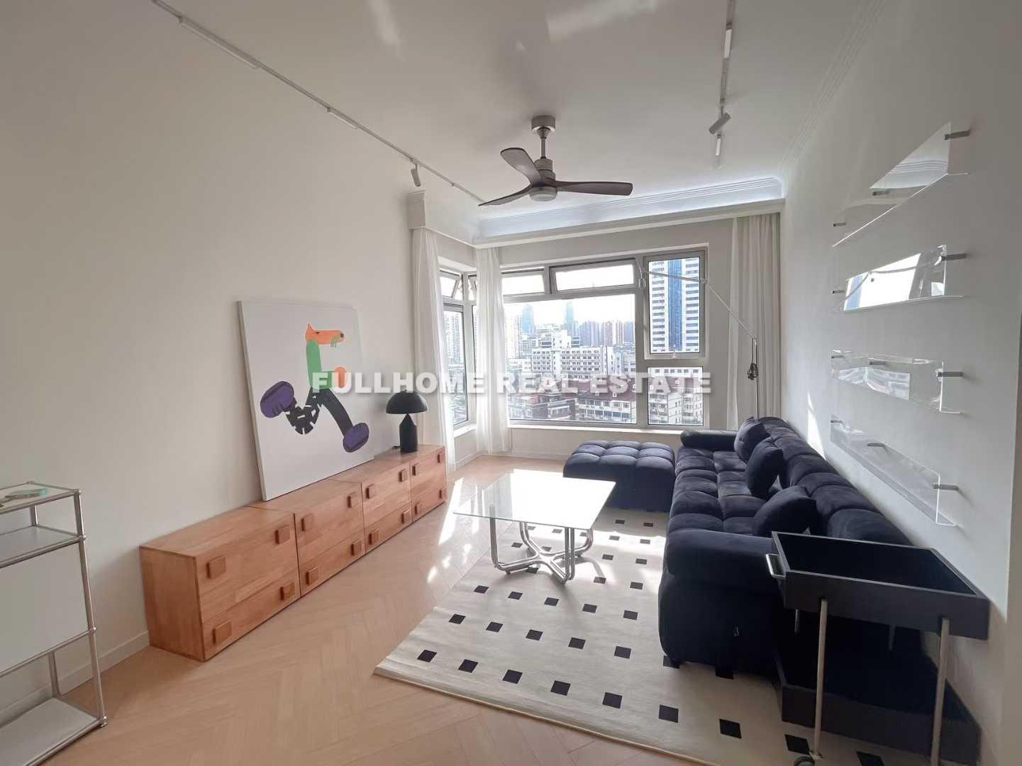 Same compound: Waterfront Garden, 2 bedrooms in Shanghai