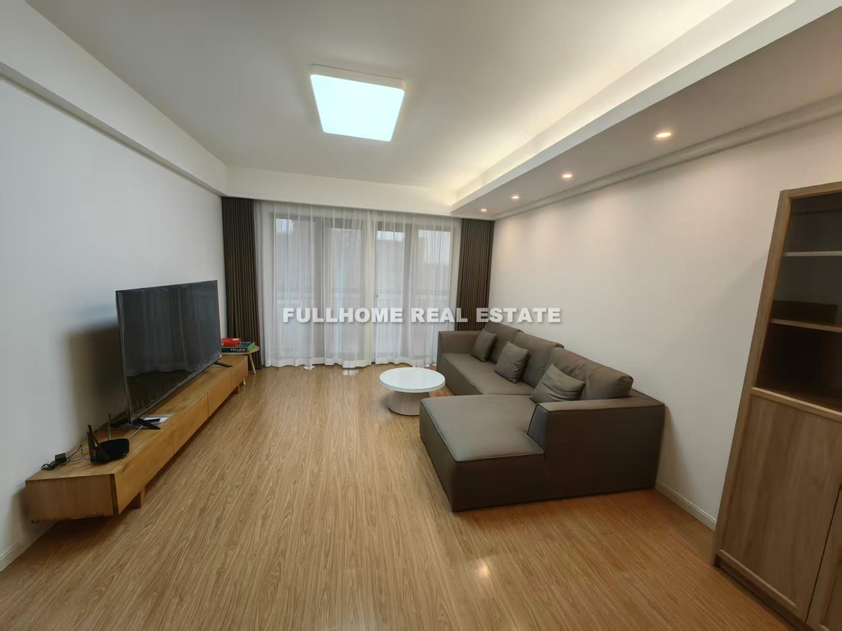 Same compound: Gubei International Plaza, 2 bedrooms in Shanghai