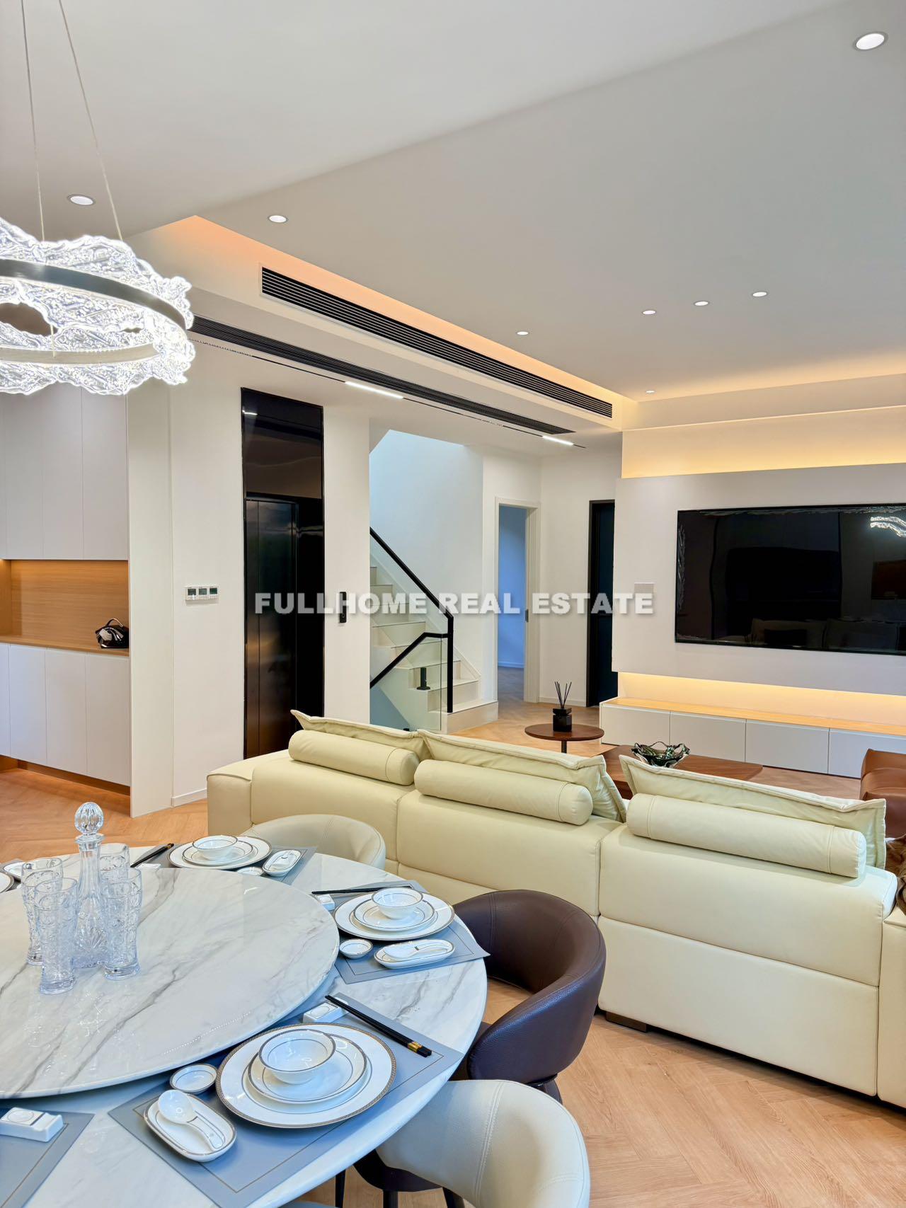 KINGDOM PALACE - Interior view 2, Shanghai rental property