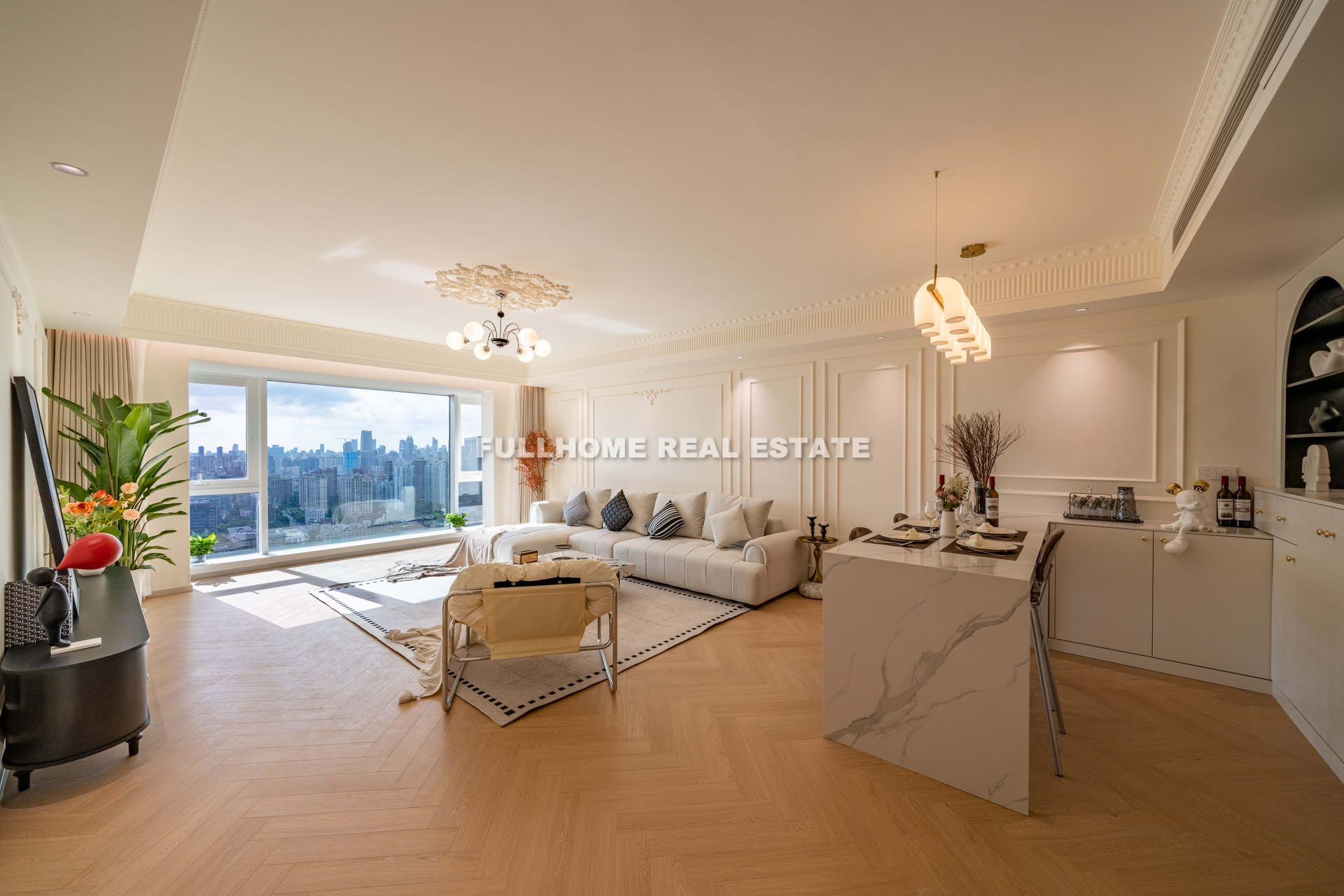 Similar property: Shimao Riviera Garden, 4 bedrooms, 240 sqm in Shanghai