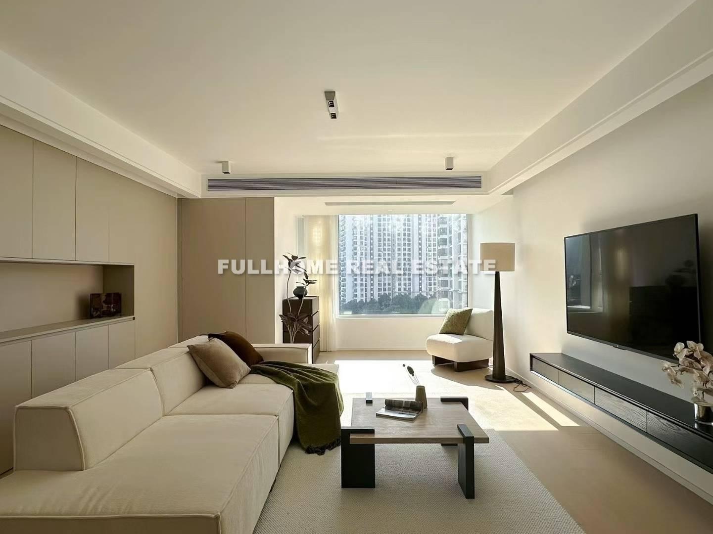 Zhong Yuan Liang Wan Cheng - 2 bedroom apartment in Shanghai, Putuo, Downtown
