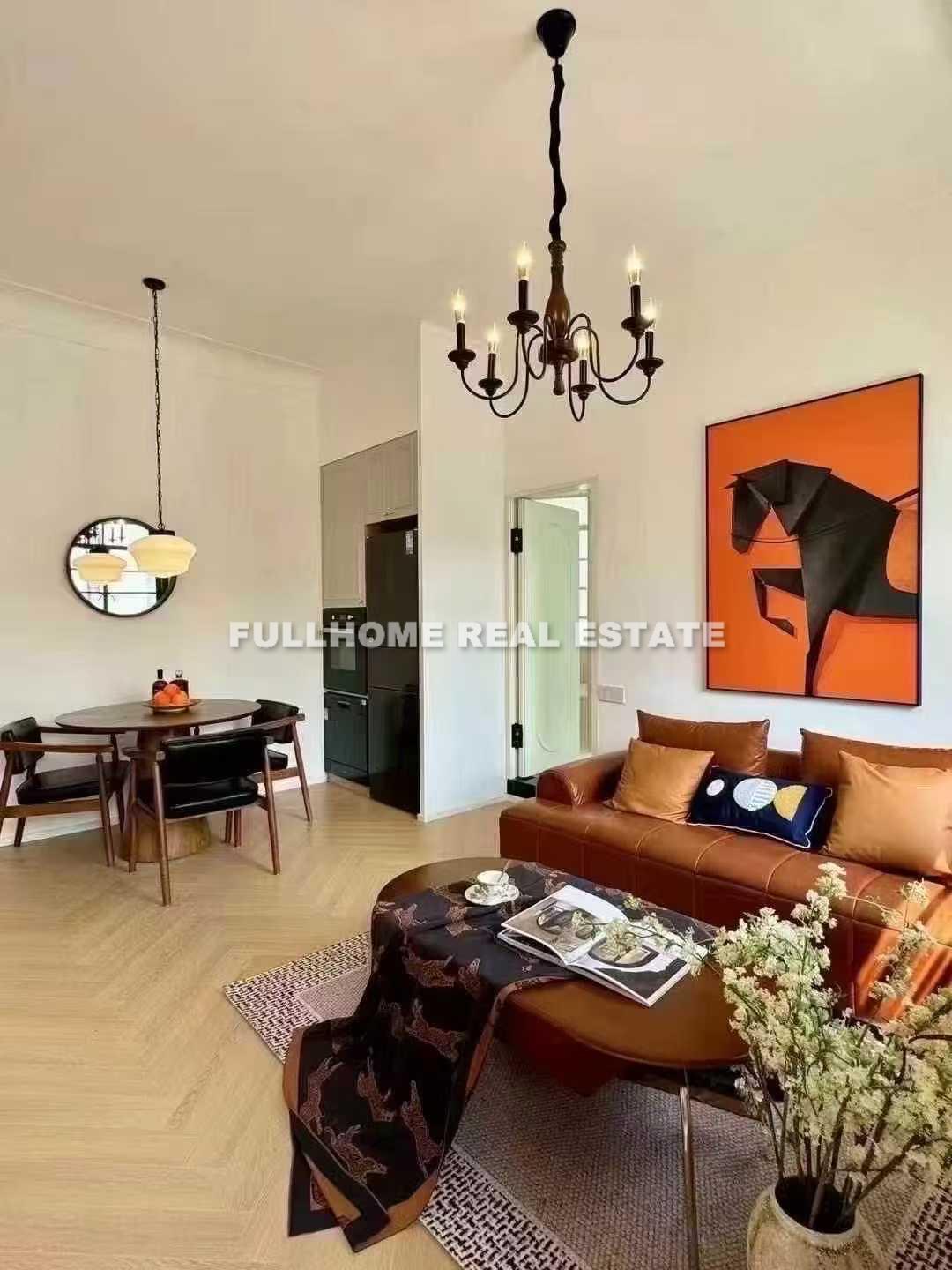 Lane 1-1000 Weihai Road Old House - 2 bedroom apartment in Shanghai, , 
