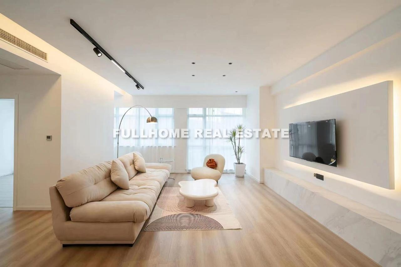 Jiahui Plaza - Interior view 2, Shanghai rental property