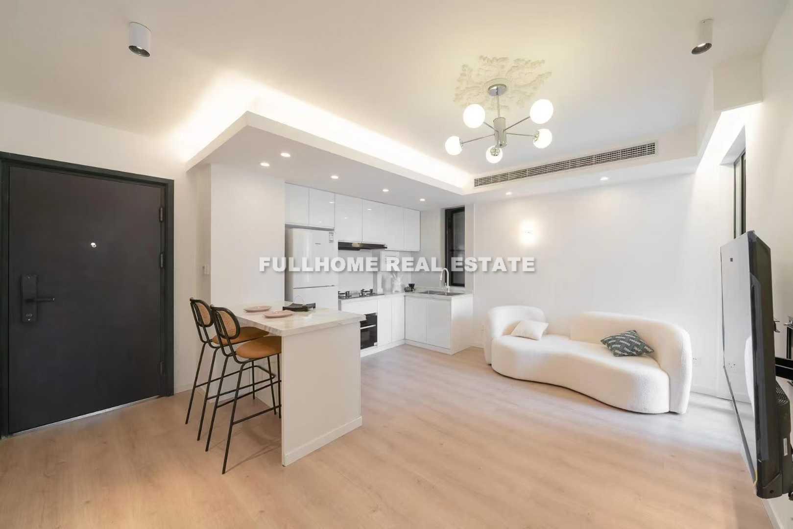 Similar property: Jing An Regent Garden, 1 bedrooms, 80 sqm in Shanghai
