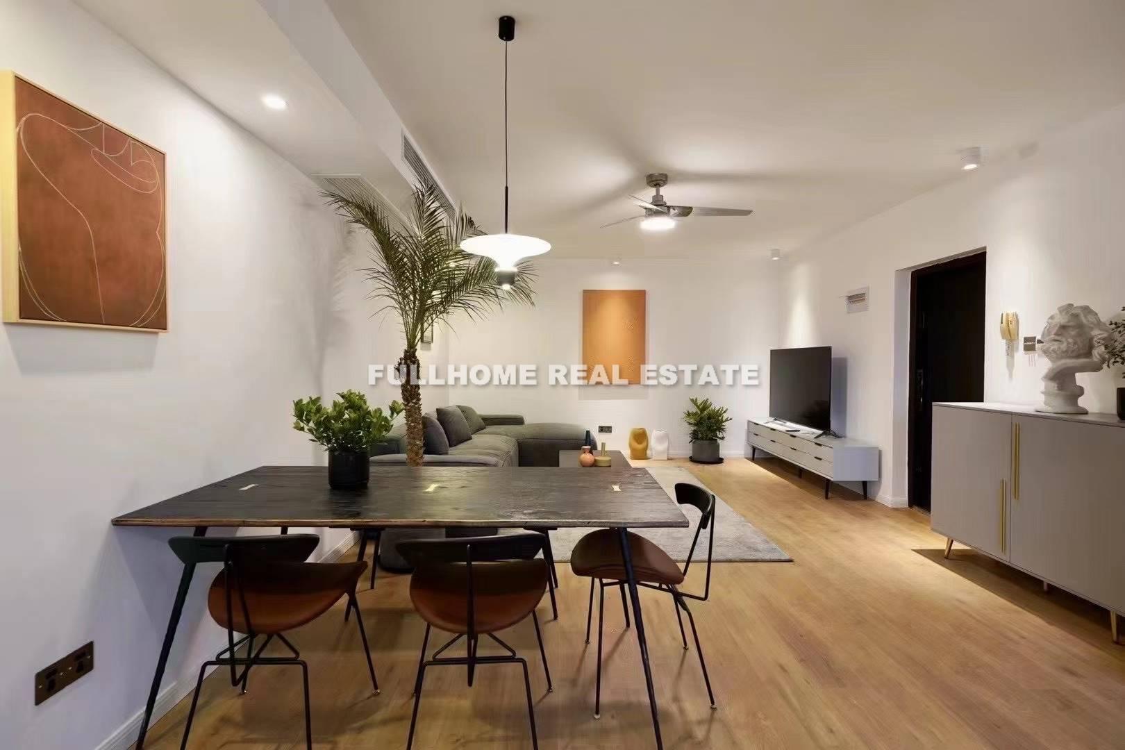 Dong Hai Garden - 3 bedroom apartment in Shanghai, Jing An, Downtown
