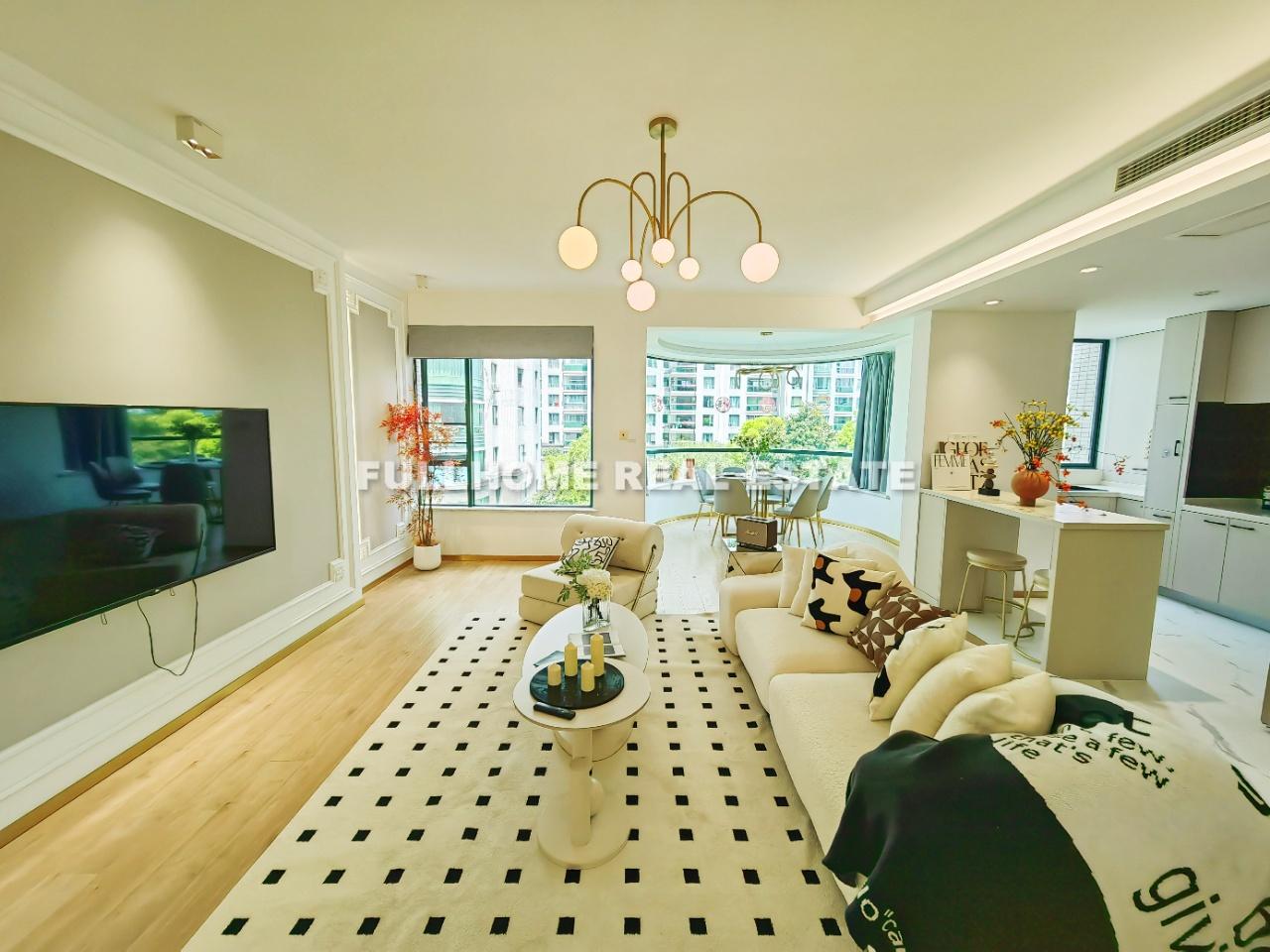 Hai Qi Yuan (The Bund) - 3 bedroom apartment in Shanghai, People Square, Downtown