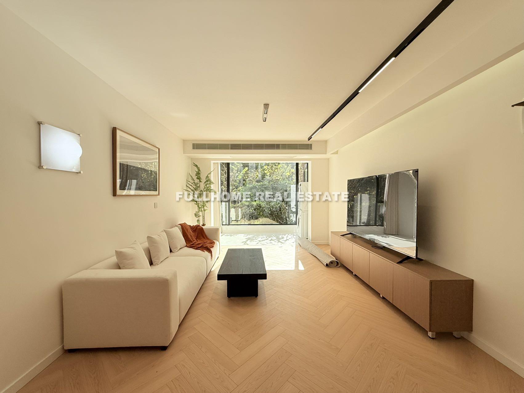 Yang Guang Ming Du - 4 bedroom apartment in Shanghai, Downtown, Downtown
