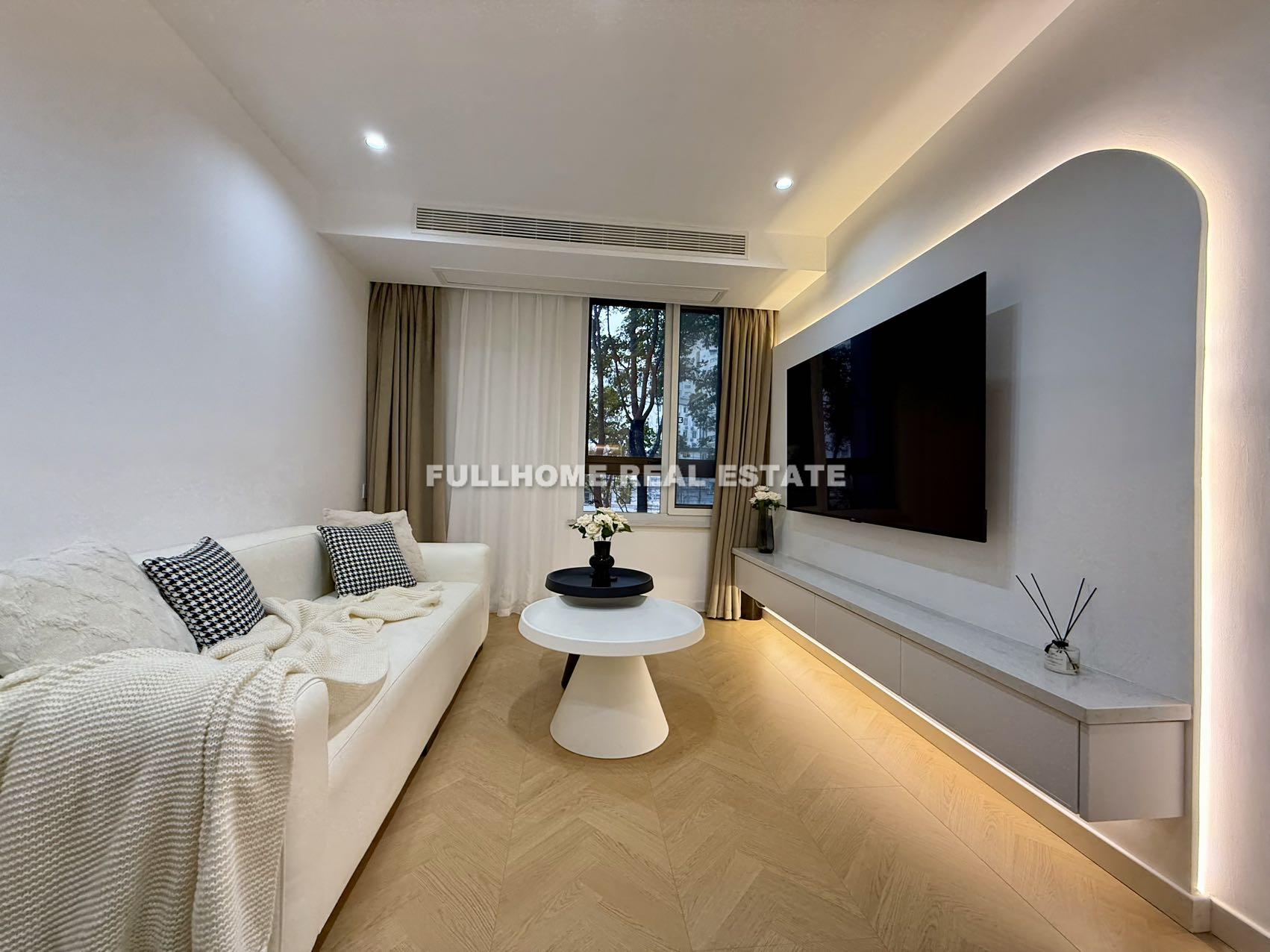 Zhong Hai Wan Jin Cheng Phase 2 - 1 bedroom apartment in Shanghai, , 