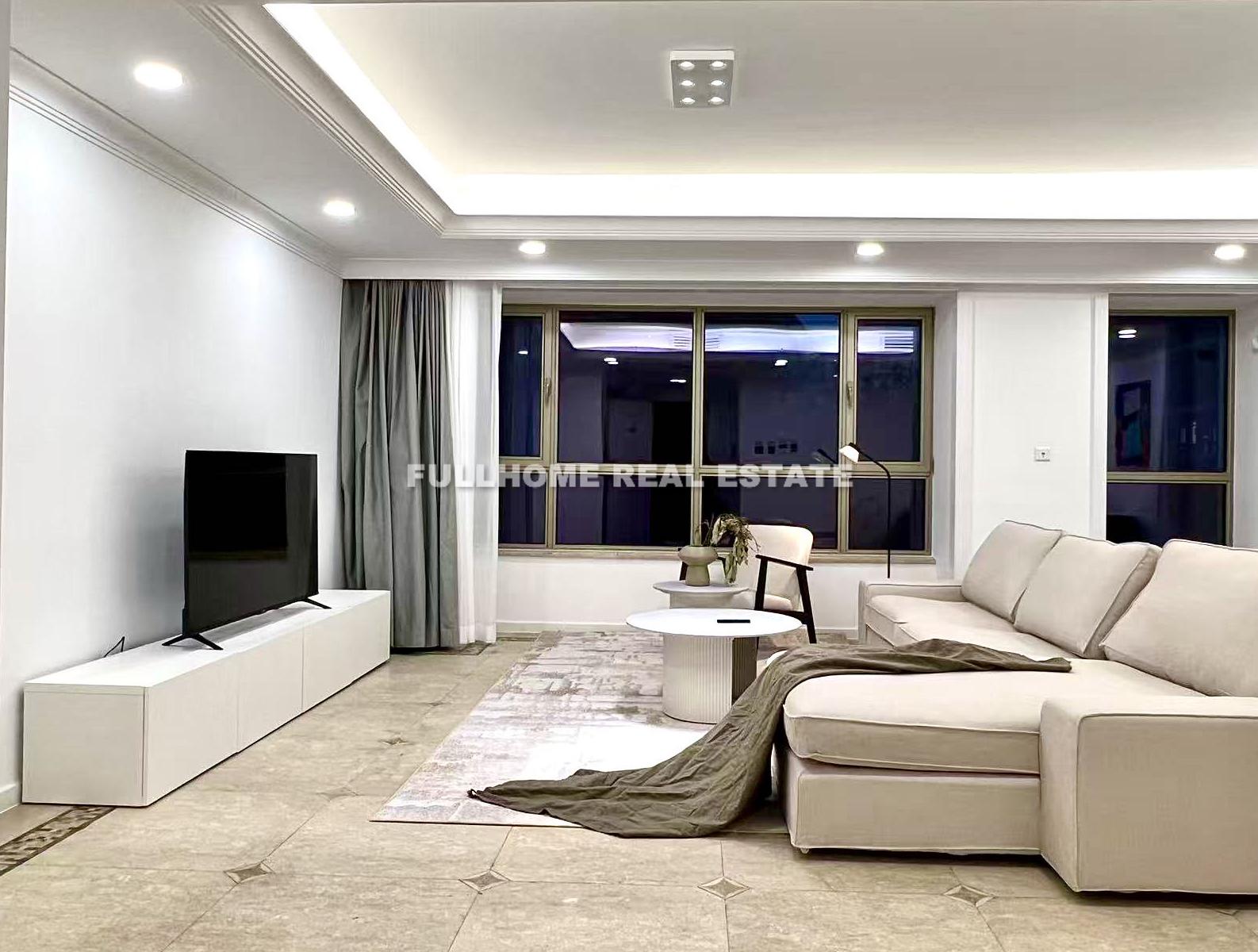 Similar property: CBD Private Castle, 2 bedrooms, 133 sqm in Beijing