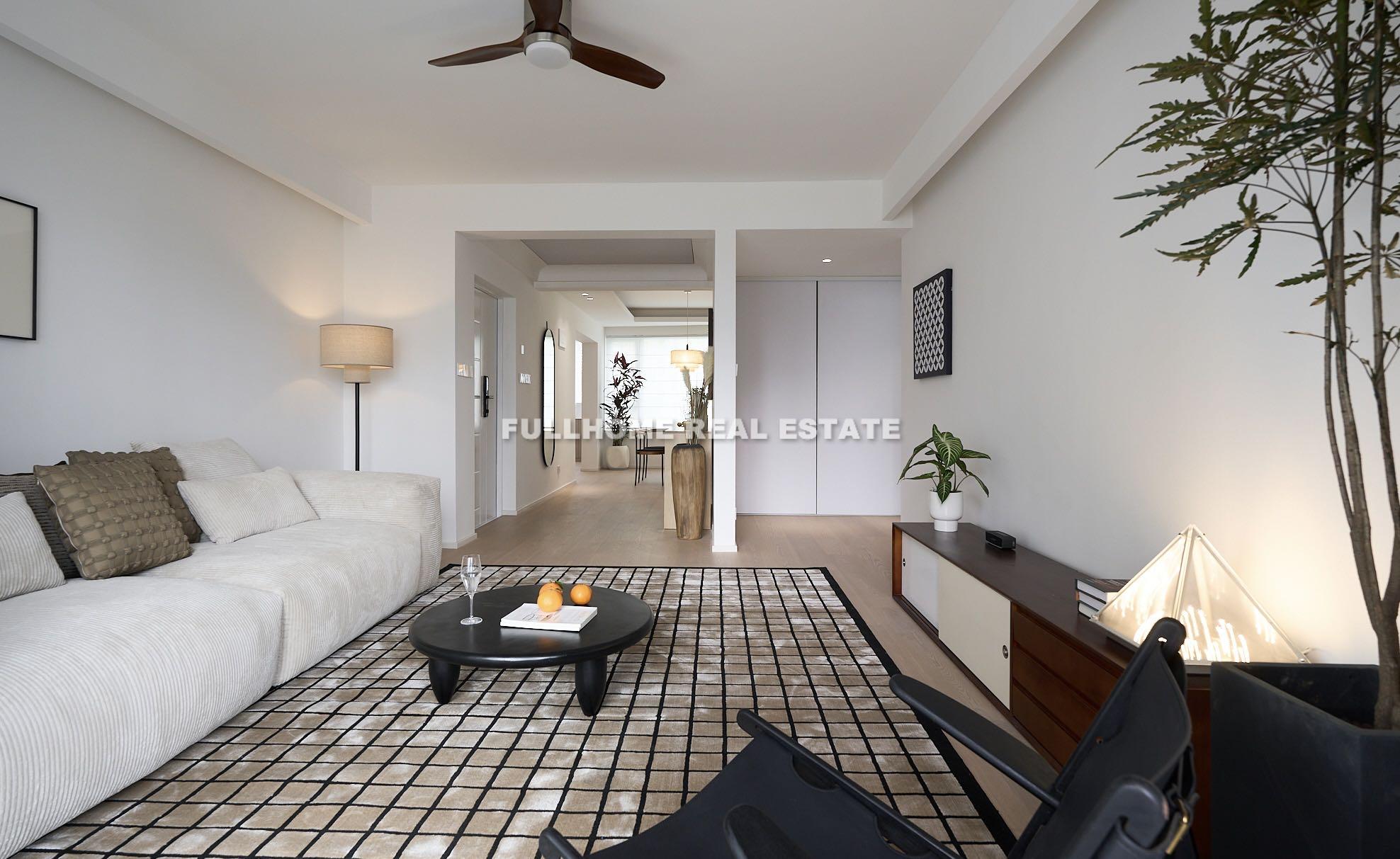 Similar property: Jing An Feng Hua, 2 bedrooms, 118 sqm in Shanghai