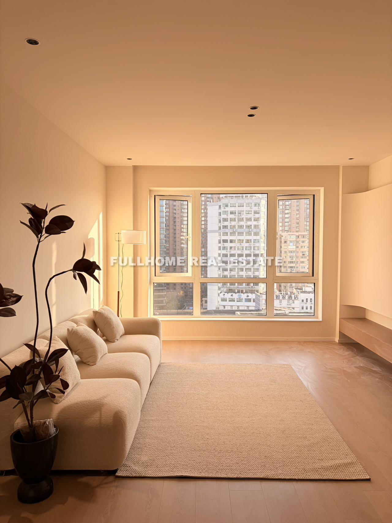 Similar property: Pu Jiang Mansion, 2 bedrooms, 165 sqm in Shanghai